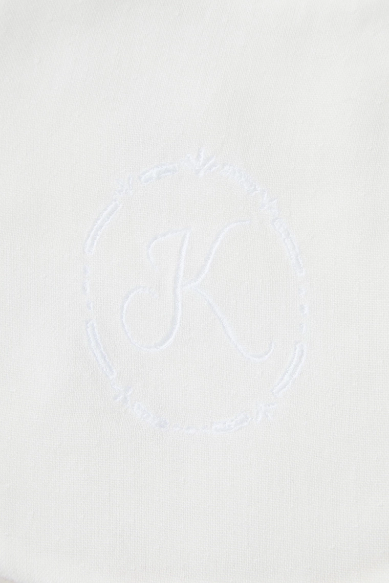 Слюнявчик с буквой для малышей