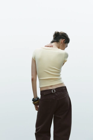 Футболка с круглым вырезом- Заказать в России