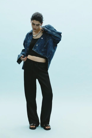 Футболка с круглым вырезом