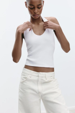 Топ с вырезом халтер