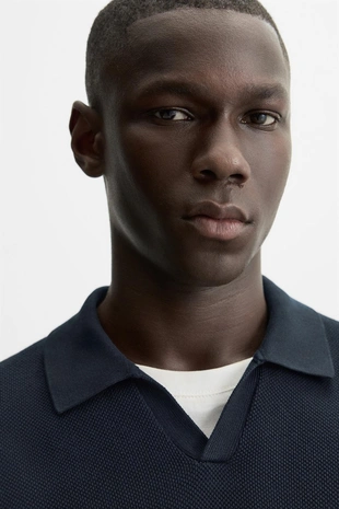 Поло из рельефного трикотажа- Заказать в России