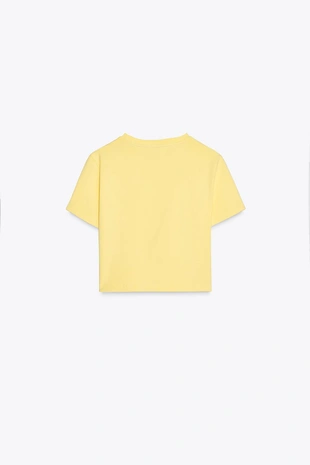 Укороченная футболка из эластичной ткани