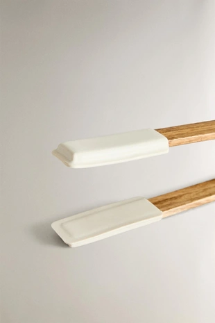 Силиконовые щипцы с деревянной ручкой- Заказать в России