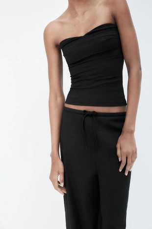 Топ бандо из рельефной ткани