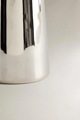 Металлическая ваза- Заказать в России