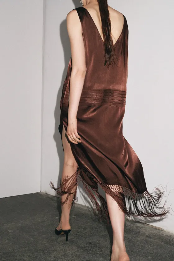 ПЛАТЬЕ С ВЫШИВКОЙ И БАХРОМОЙ — ZW COLLECTION