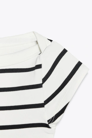 Футболка с вырезом-лодочкой- Заказать в России