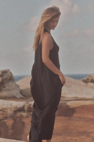 Струящееся платье миди объемного кроя- Заказать в России