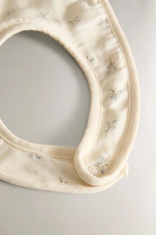 CHILDREN'S MINI FLOWER BIB- Заказать в России