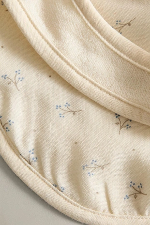 CHILDREN'S MINI FLOWER BIB- Заказать в России