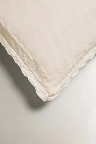 CHILDREN'S CUSHION COVER WITH SCALLOPED EDGE- Заказать в России
