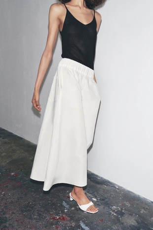 Кожаные босоножки на низком каблуке- Заказать в России