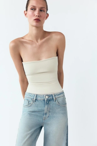 Джинсы с широкими штанинами и средней посадкой- Заказать в России