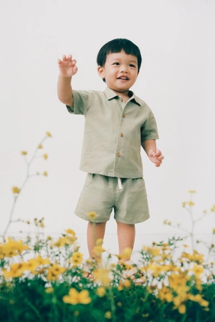 Шорты-бермуды изо льна и хлопка- Заказать в России