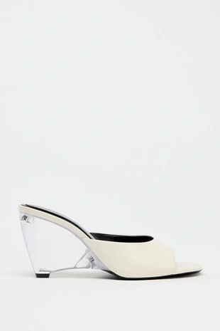 Кожаные туфли-мюли на прозрачной танкетке- Заказать в России