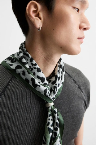 Бандана с животным принтом- Заказать в России