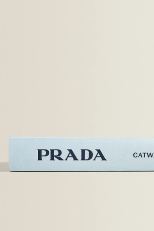 Книга для подиума PRADA- Заказать в России