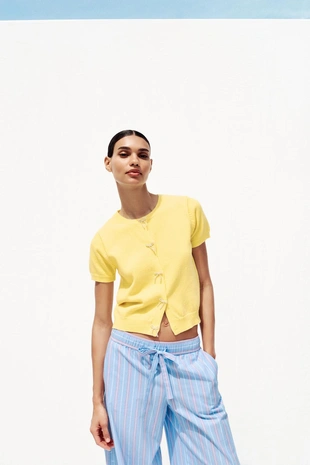 Трикотажный кардиган с бусинами- Заказать в России