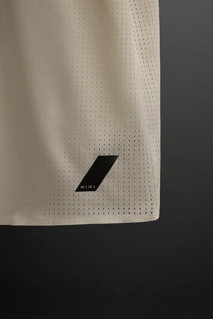 Футболка из рельефной ткани с перфорацией- Заказать в России