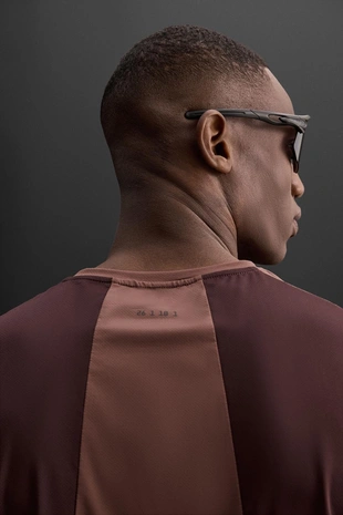 Футболка в стиле колор-блок- Заказать в России