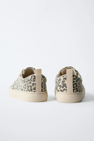 Кеды с анималистическим принтом- Заказать в России