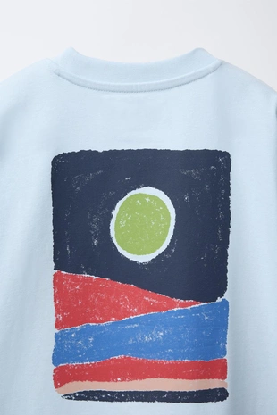 Футболка с принтом и вышивкой- Заказать в России