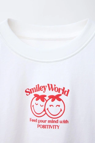 Футболка с принтом и нашивкой SMILEYWORLD ®- Заказать в России