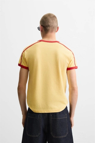 Yellow | 6224/311/323 - Zara Футболка с контрастной надписью и окантовкой в рубчик