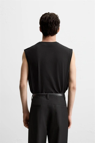 Топ RELAXED FIT без рукавов