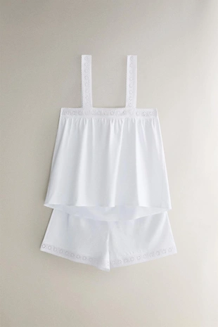 Шорты из хлопка с кружевным узором- Заказать в России