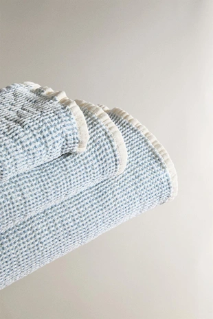 Мини махровое полотенце с рельефным узором- Заказать в России