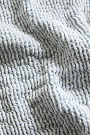 Мини махровое полотенце с рельефным узором- Заказать в России