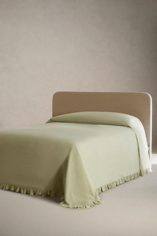 Покрывало с текстурой и оборкой- Заказать в России