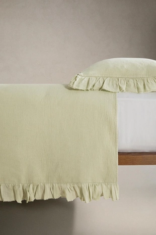 Покрывало с текстурой и оборкой- Заказать в России