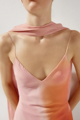 Pinks | 8031/364/116 - Zara Длинное платье с принтом и шарфом