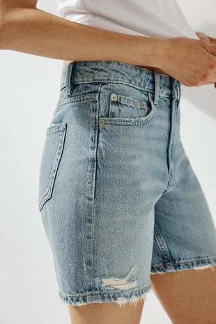 Джинсовые бермуды TRF со средней посадкой- Заказать в России