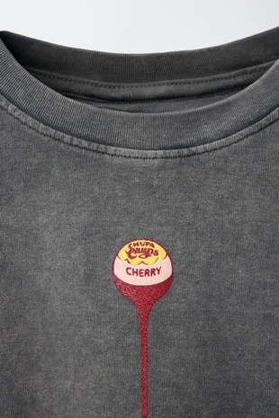 Футболка с принтом CHUPA CHUPS ®- Заказать в России