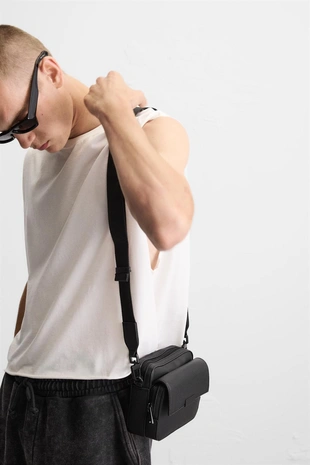 Сумка из рельефного материала- Заказать в России