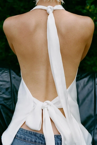 Купить Zara Атласный топ с горловиной халтер