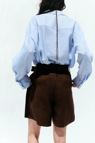 Шорты с ремнем и защипами- Заказать в России