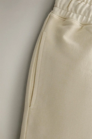 Хлопковые бермуды с контрастными шнурками- Заказать в России