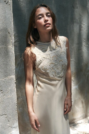 Платье с вышивкой и бусинами — LIMITED EDITION- Заказать в России