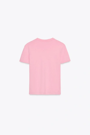 Футболка с декоративной строчкой на спине