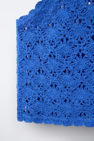 Укороченный топ из вязаного крючком трикотажа