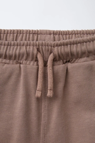 Комплект из футболки и бермудских шорт- Заказать в России