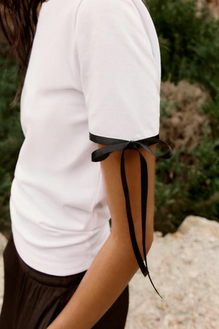 Футболка с контрастными завязками- Заказать в России