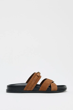 Замшевые сандалии с перекрещенными ремешками- Заказать в России