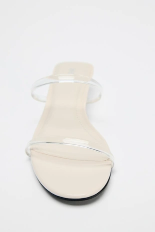 Виниловые босоножки на танкетке- Заказать в России