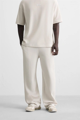 Брюки-джоггеры с вертикальной текстурой- Заказать в России