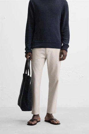 Брюки комфортной посадки из рельефной ткани